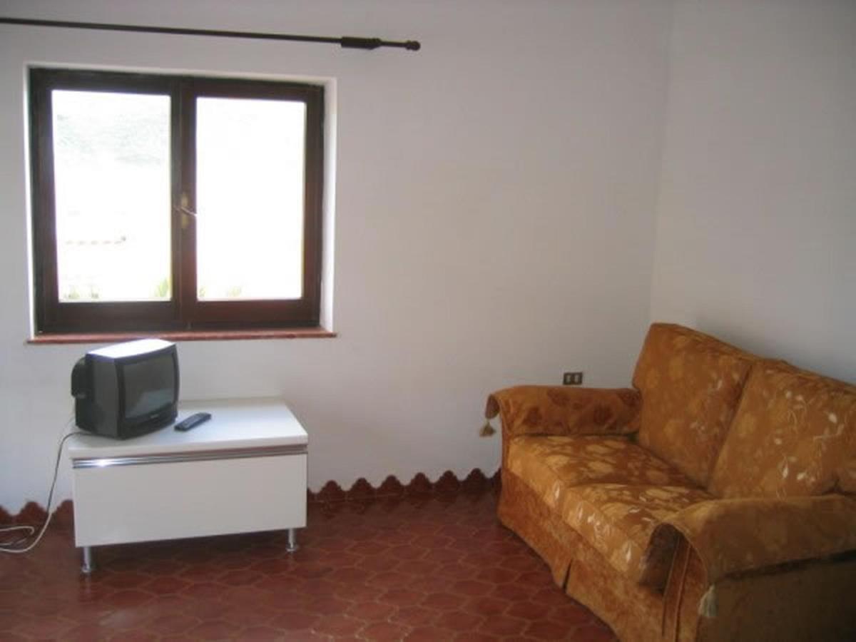 Nice Apartments In Waterfront Villa In Bosa Porto Alabe Трезнурагес Экстерьер фото