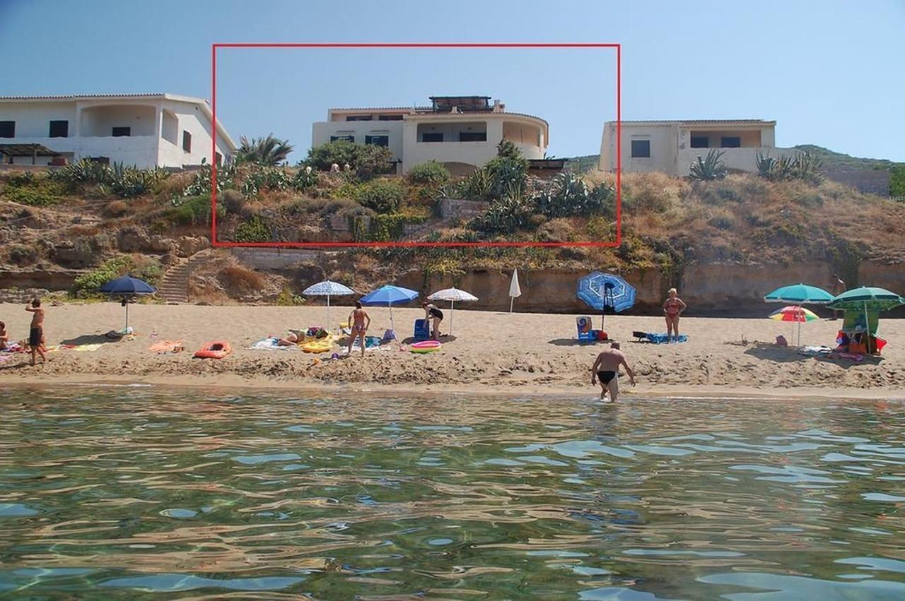 Nice Apartments In Waterfront Villa In Bosa Porto Alabe Трезнурагес Экстерьер фото